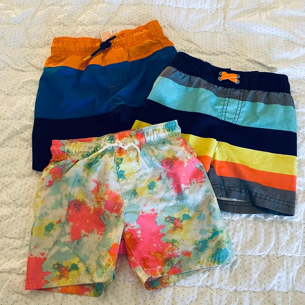 Boys swim trunks. 3 pack. 2/3T